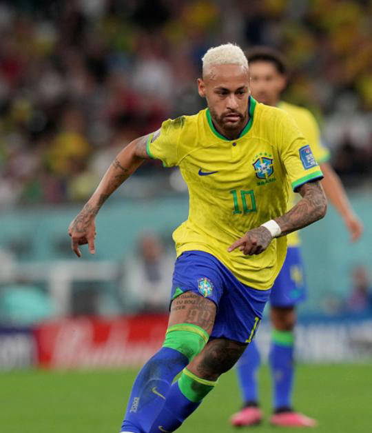 开云-内马尔官方宣布战术调整新规，雄鹿引发争议！