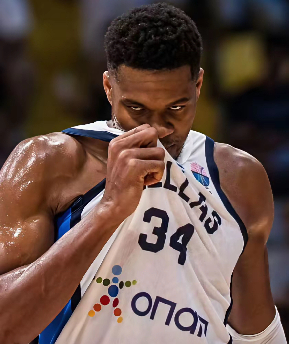 开云体育-字母哥连续七场比赛得分超过惊险取胜，IG挑战极限！的简单介绍